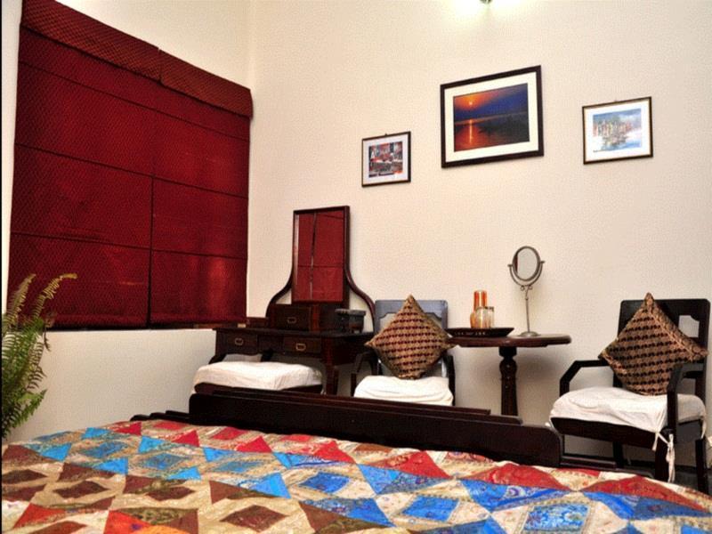 Aashray Homestay *